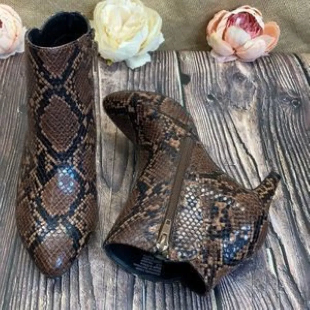 Alfani Brown Snakeskin Harpper Booties 5M