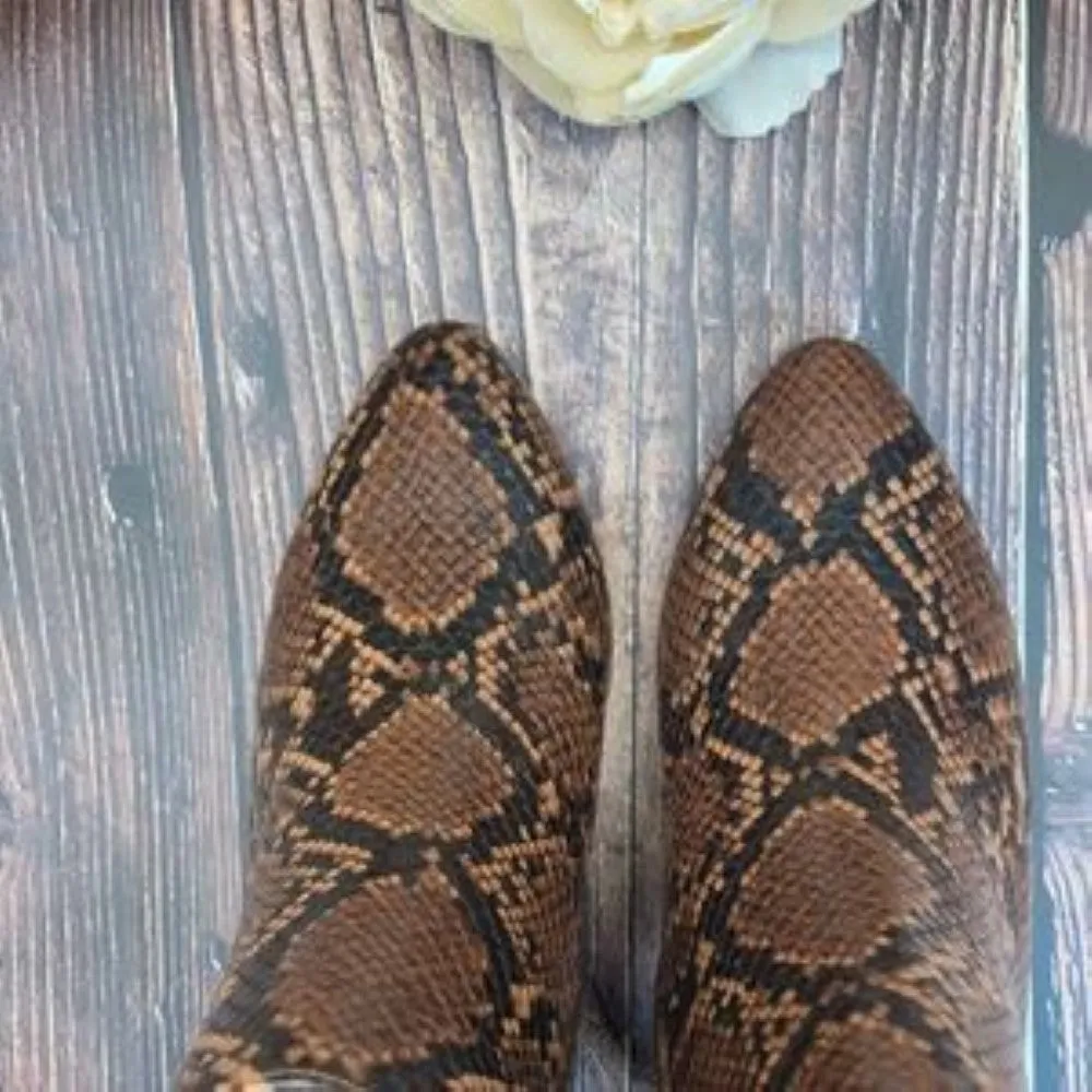 Alfani Brown Snakeskin Harpper Booties 5M