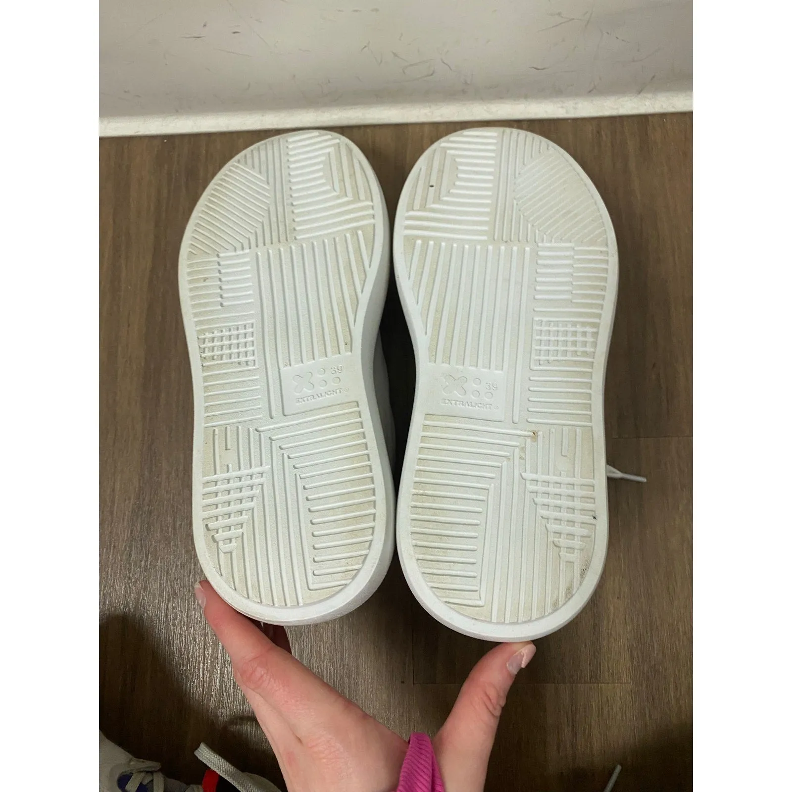 Andia Fora Platform Sneakers Sz 39 (8.5)