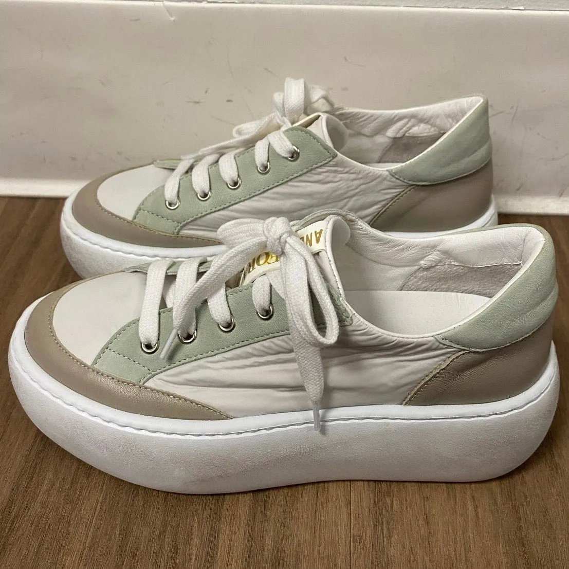 Andia Fora Platform Sneakers Sz 39 (8.5)
