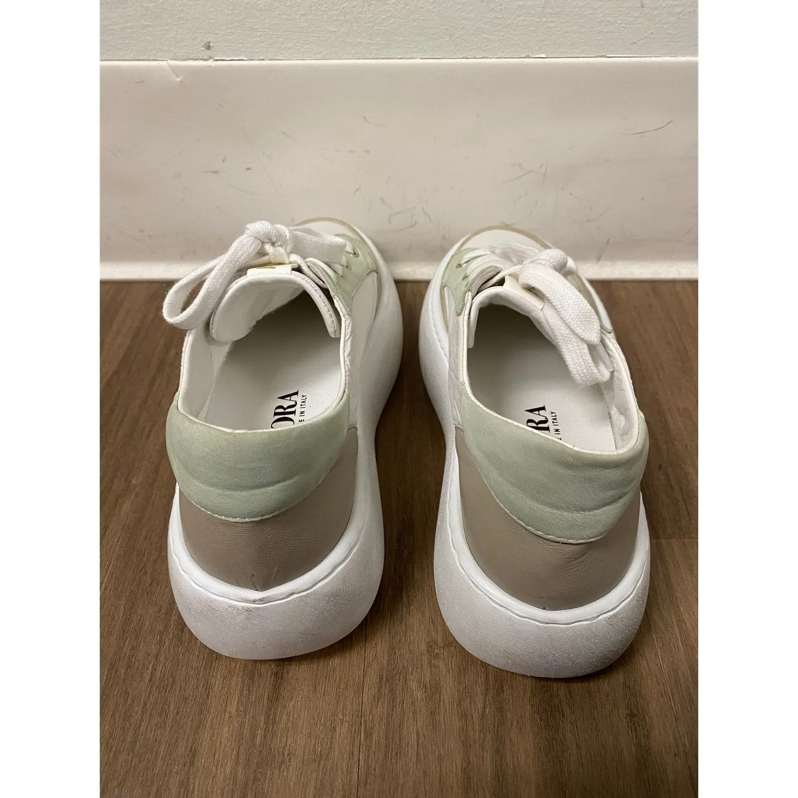 Andia Fora Platform Sneakers Sz 39 (8.5)