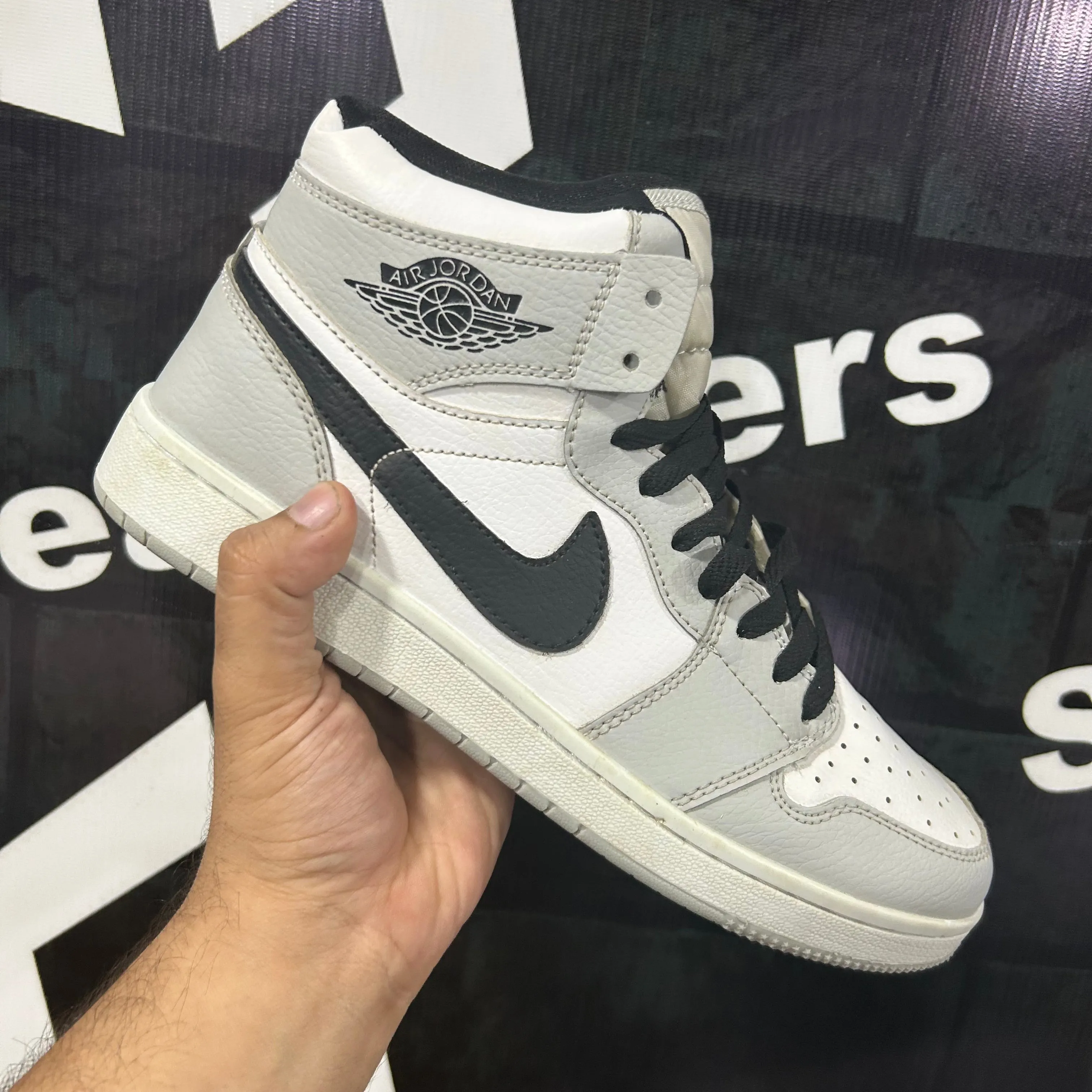 AR JDN 1 - High - Gray