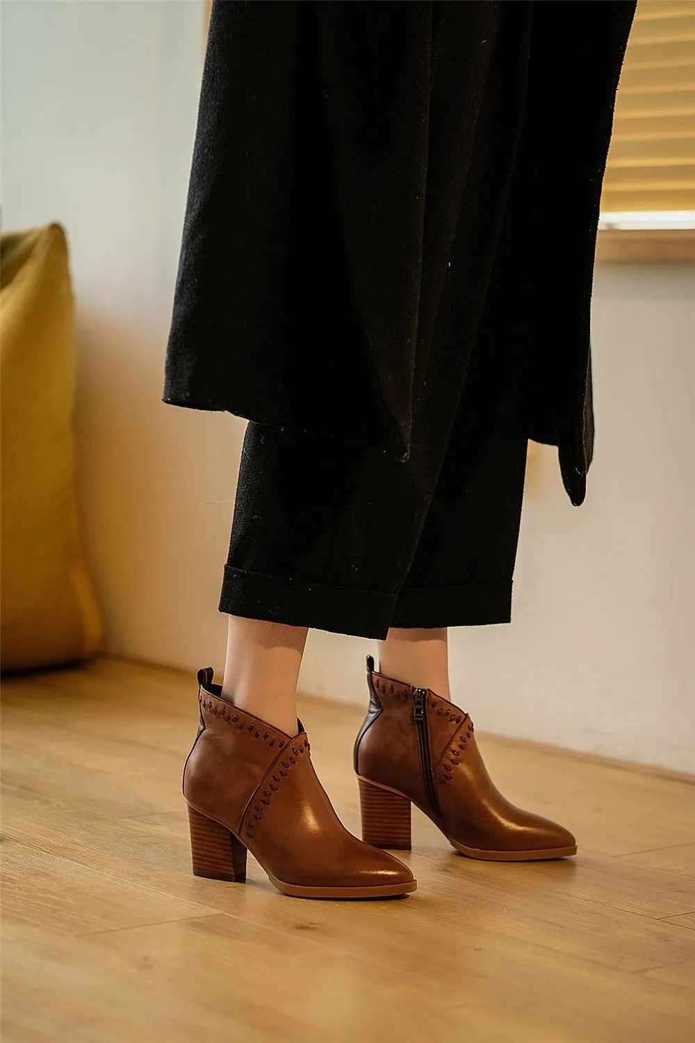 brown genuine leather 7cm high heel zipper pointed toe ankle boots