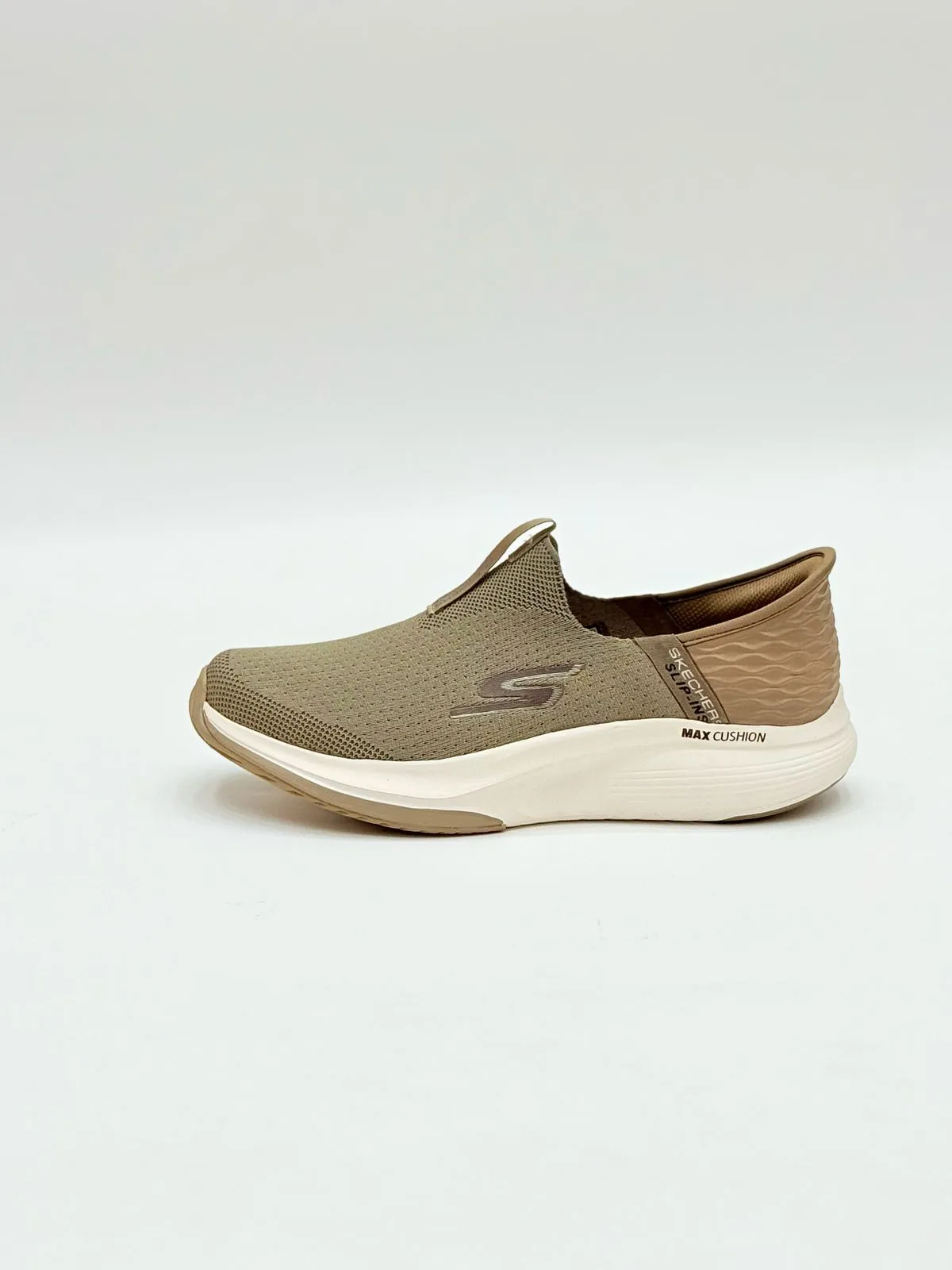 Brown Slip-On Walking Sneakers – Lightweight & Comfortable