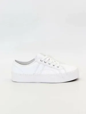 cass runners | white