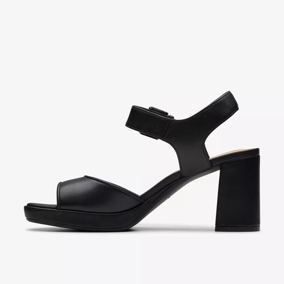 Clarks Women's AmbyrLyn Faye Black Leather 26181951