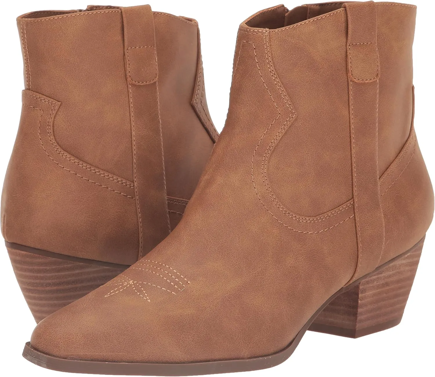 DV Dolce Vita Women's Pueblo Ankle Boot