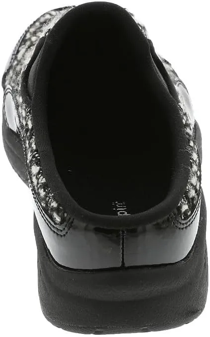 Easy Spirit Women's Traveltime Clog