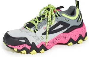 Fila Women's Oakmont Tracer Sneakers, Glacier Grey/Black/Pink Glo, 9.5 Medium US