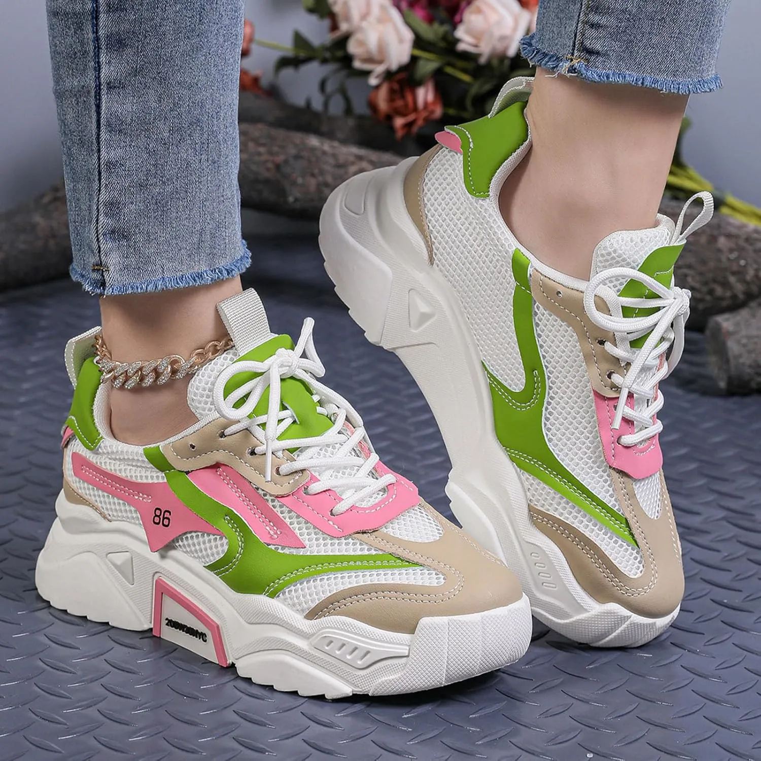 Flying Weaving Sneakers Women Fall and Winter Fashion Round Head Lace Up Casual Shoes Thick Bottom Running Lady's Shoes