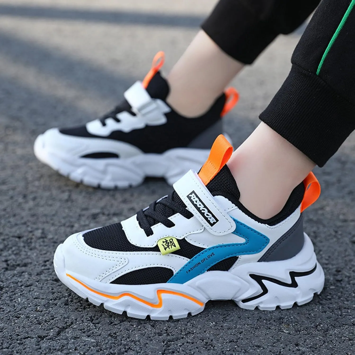 Kids Comfortable Basketball Shoes Toddler Boys Girls Air Cushion Sneakers Mid Top Training Sneakers Non-Slip Sports Shoes