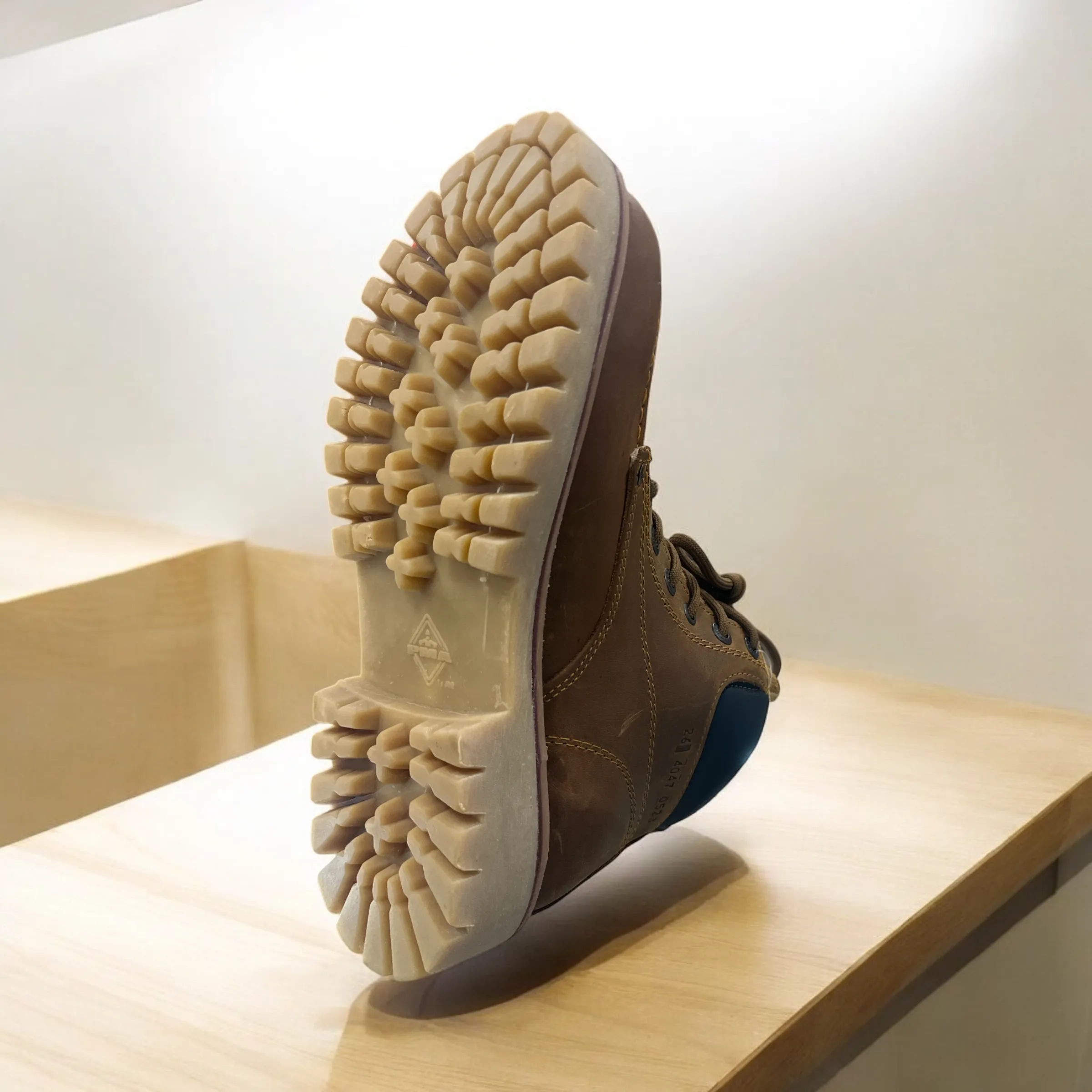 N1102 Nobuck Mango