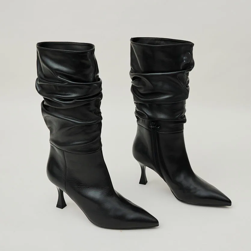 NeroGiardini Black Leather Slouch Boots