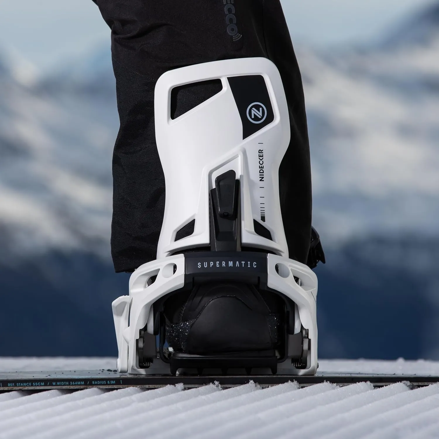 Nidecker Supermatic Snowboard First Universal, Dual-Entry, Automatic Binding - Comfortable and Reliable as a Regular Two-Strap Binding - Genuine Game Changer with its Drop in tech