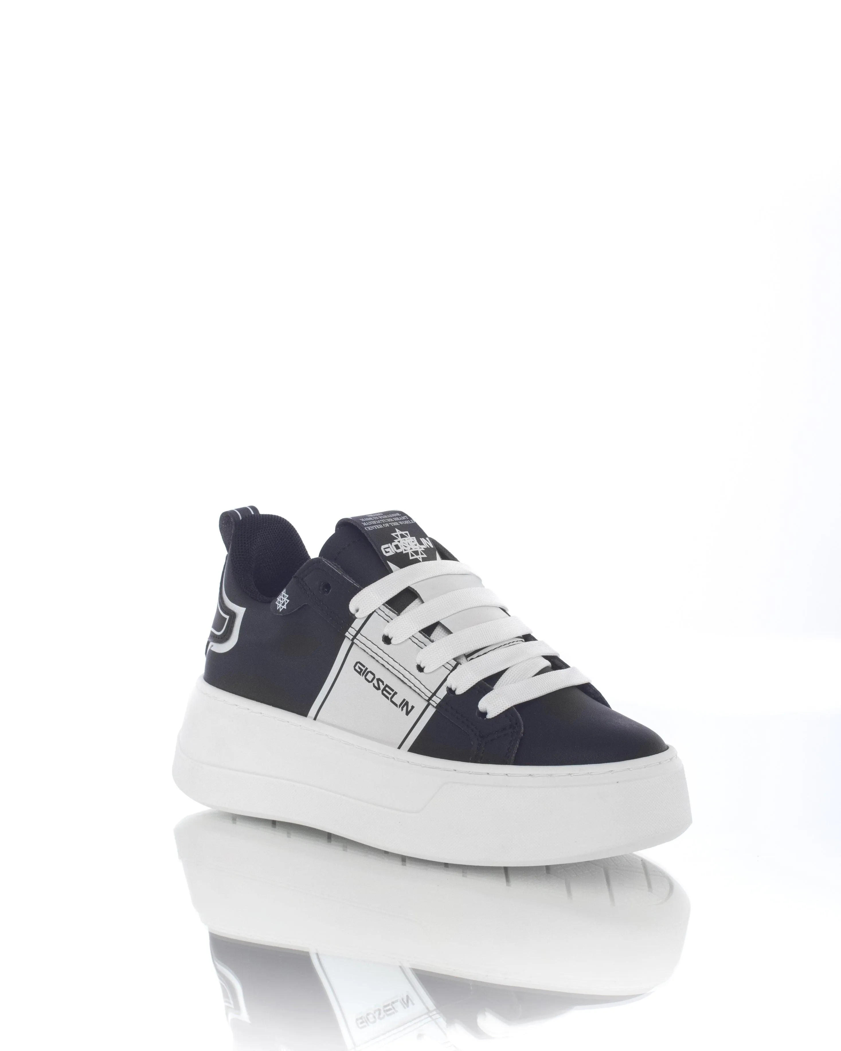Shako Black/White