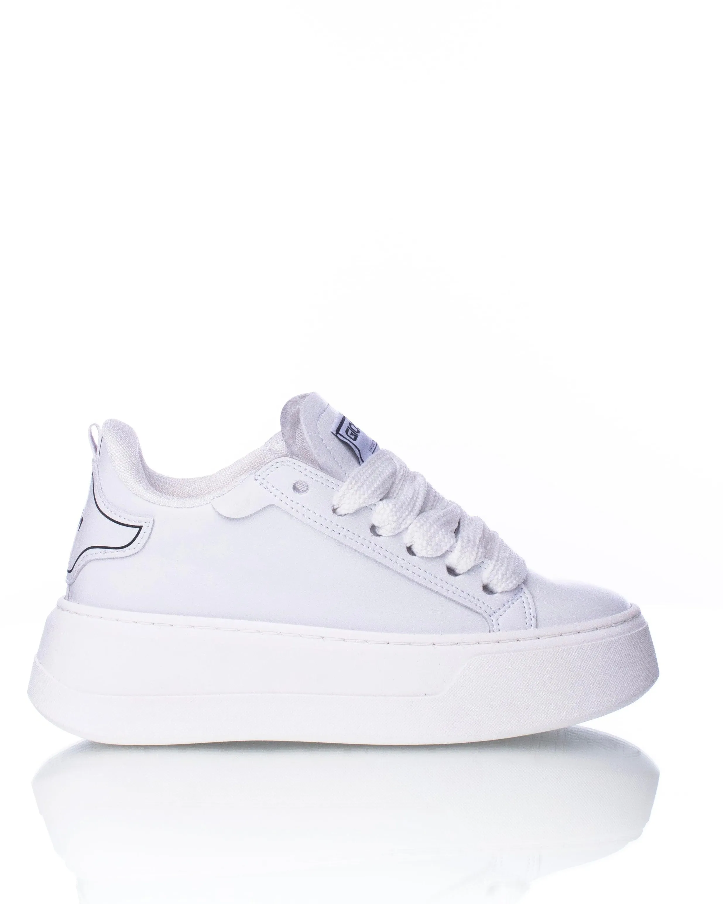 Shako Total White