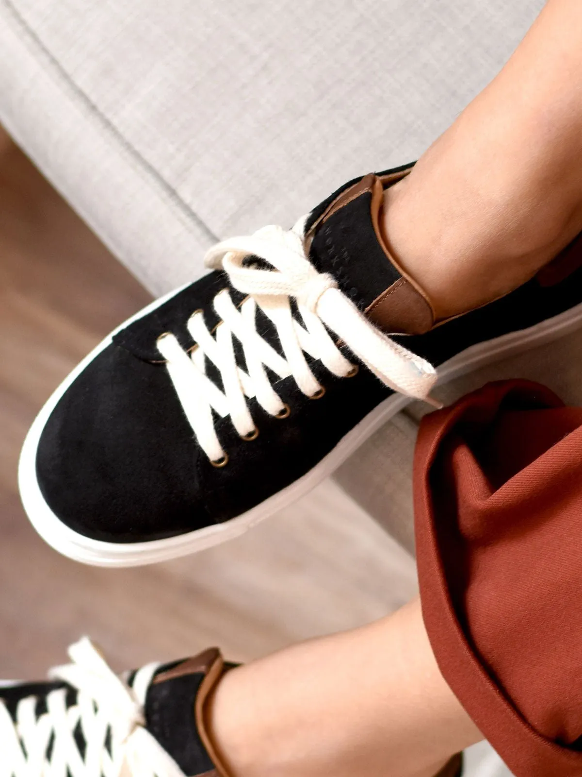 Sienna Black