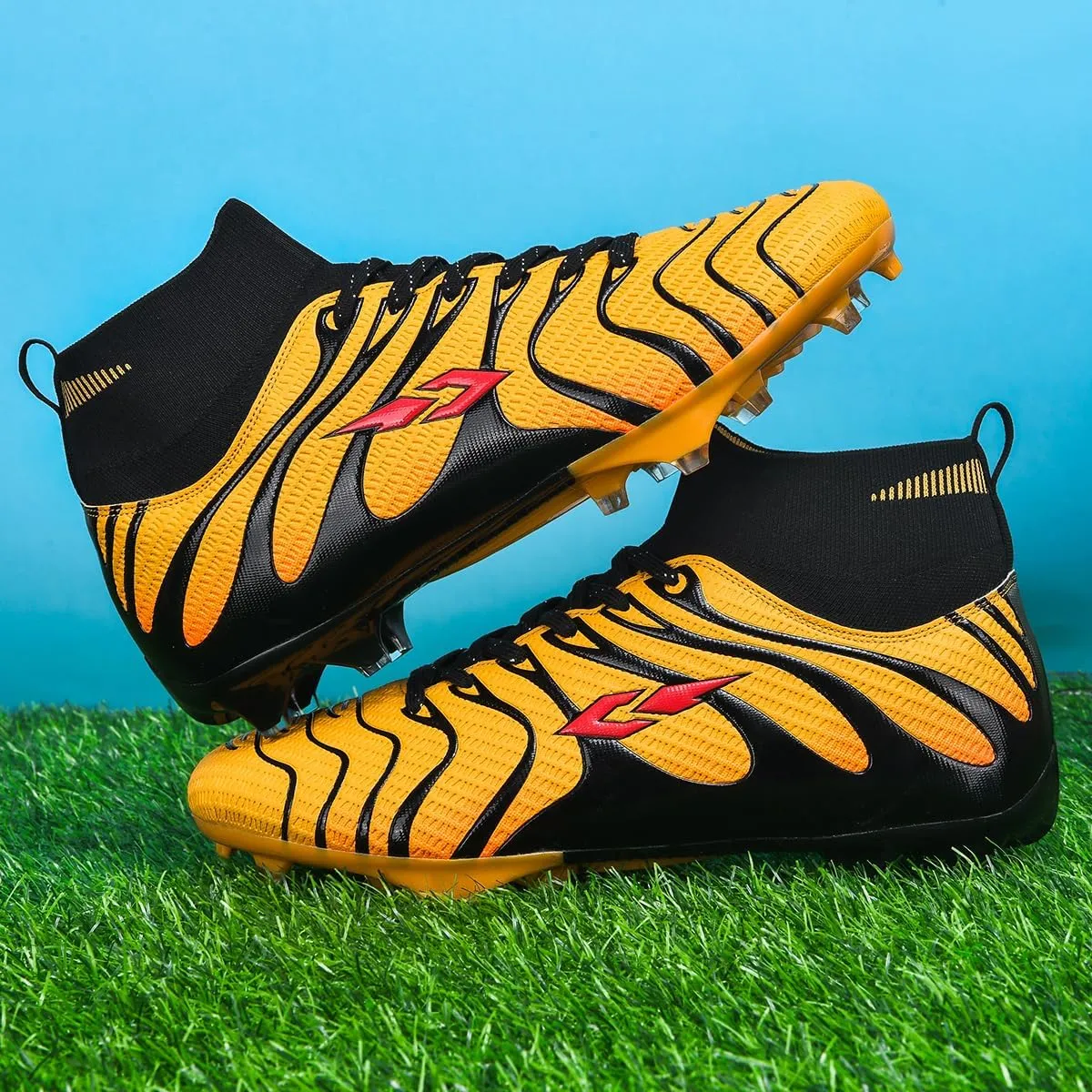 Soccer Cleats for Mens Womens Lightweight Training Football Shoes Unisex Outdoor High Ankle Sneaker