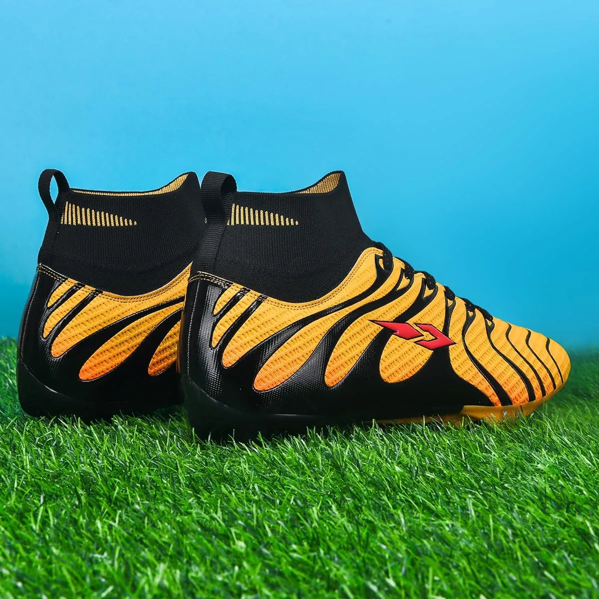 Soccer Cleats for Mens Womens Lightweight Training Football Shoes Unisex Outdoor High Ankle Sneaker