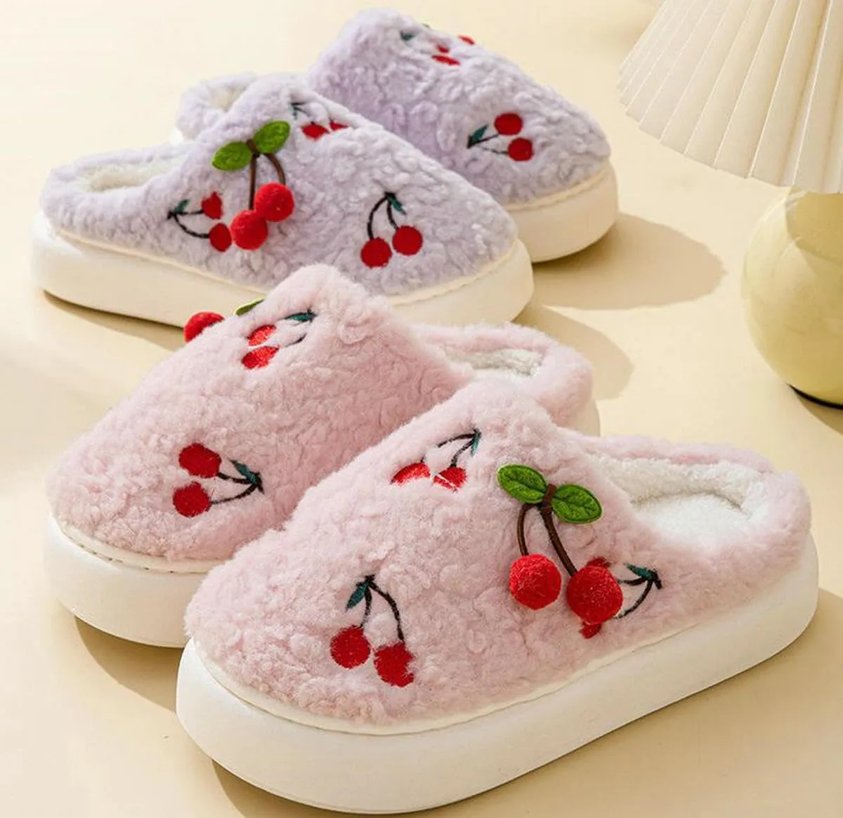 Soft and Comfortable Indoor/Outdoor Slippers for Women, Memory Foam, cherry，