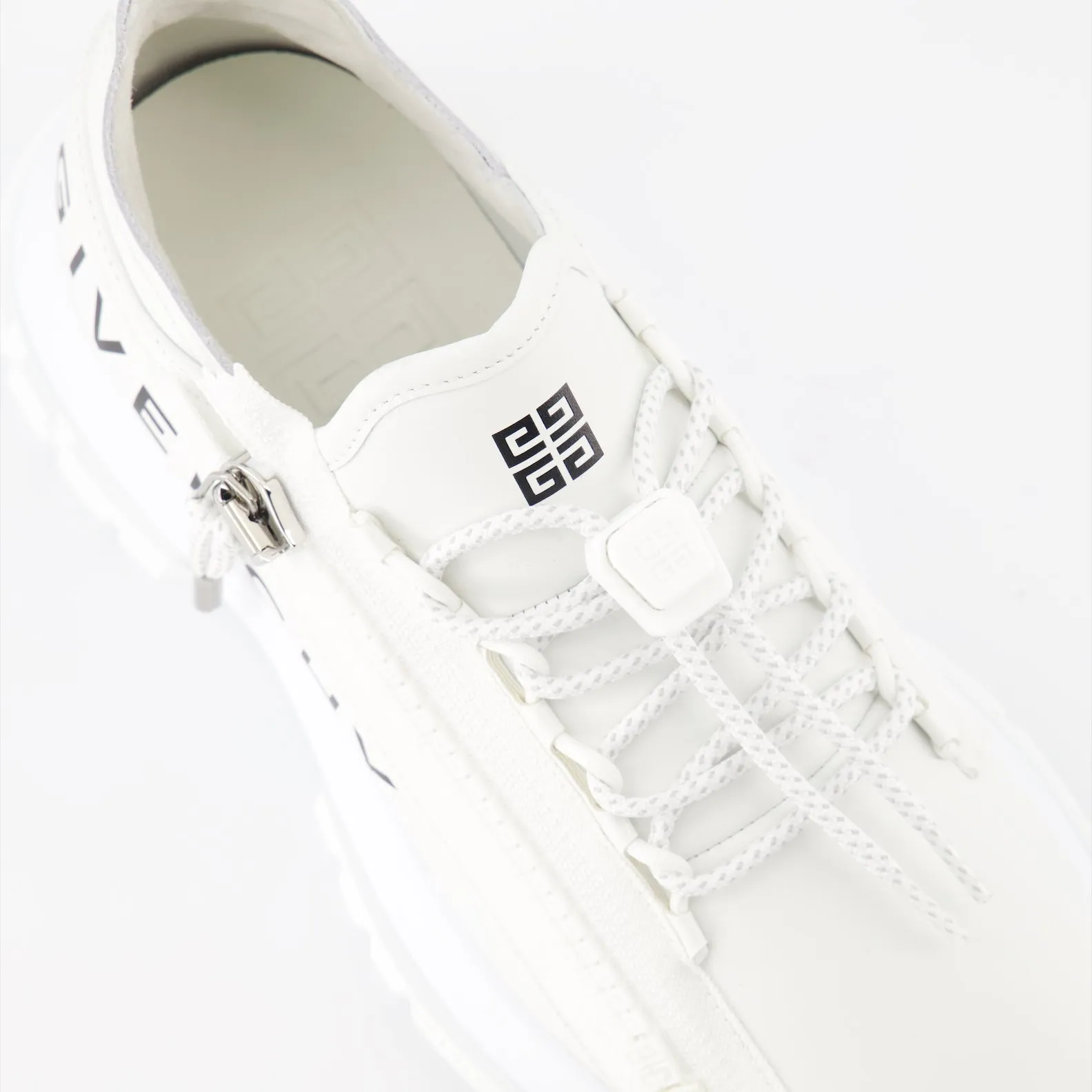 Spectre Zip Runner Sneakers