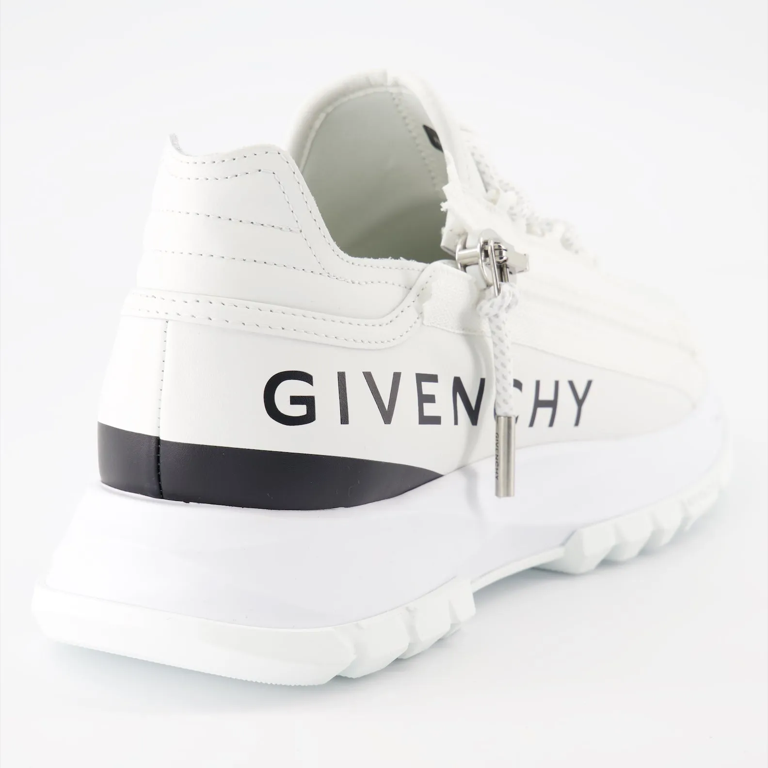 Spectre Zip Runner Sneakers