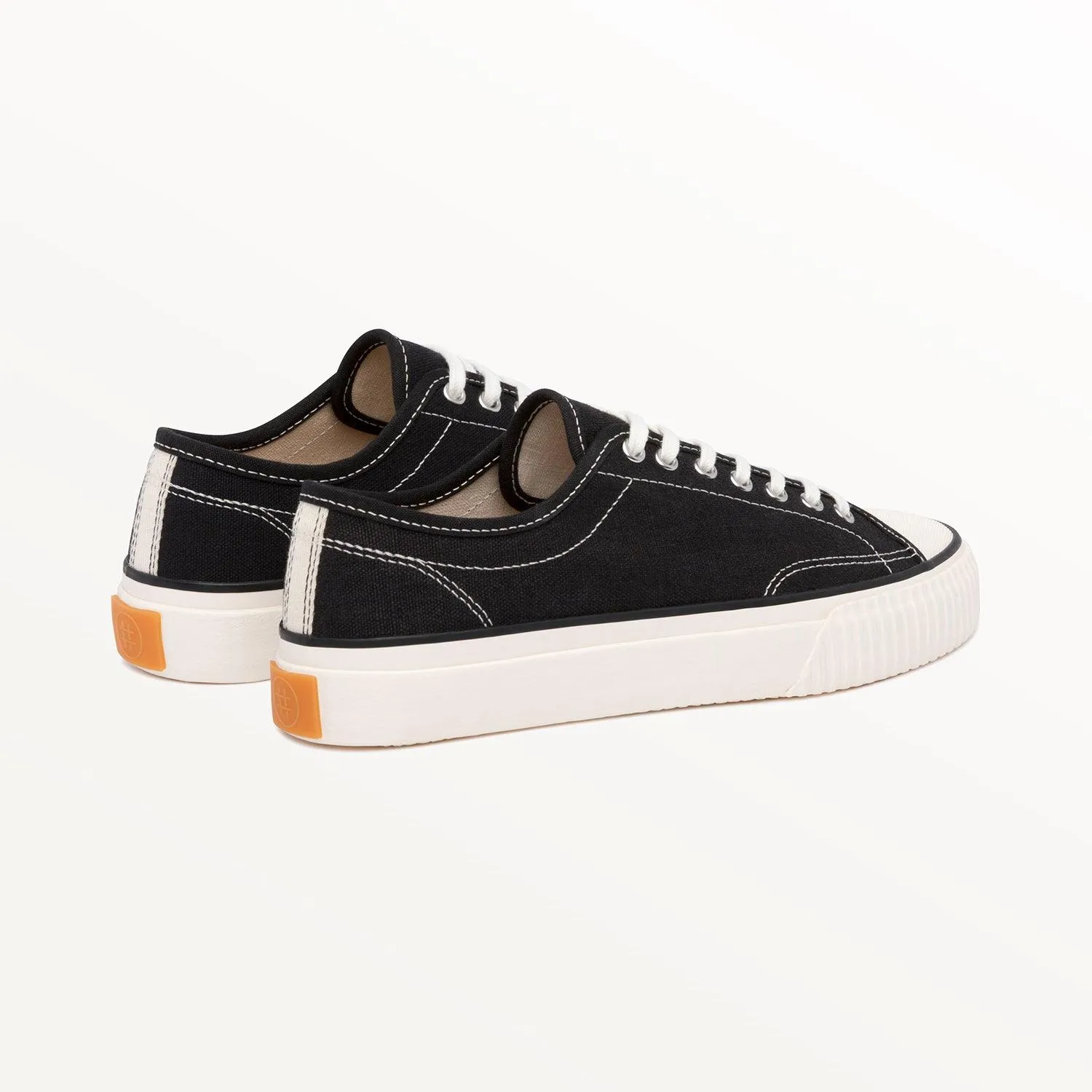 Straat | Black   White