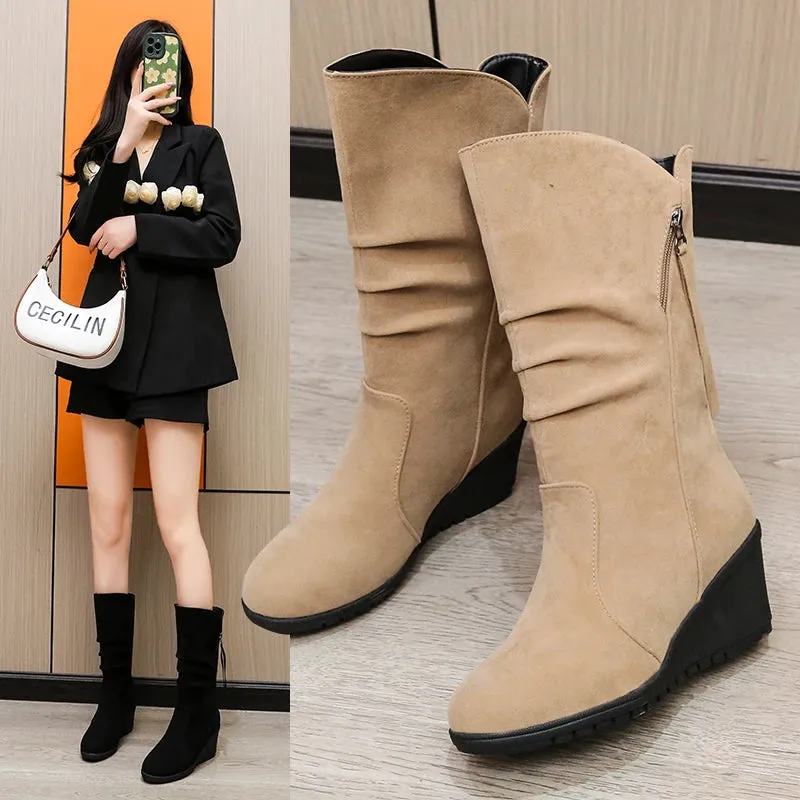 Stylish & Cozy: Vintage Suede Ankle Boots