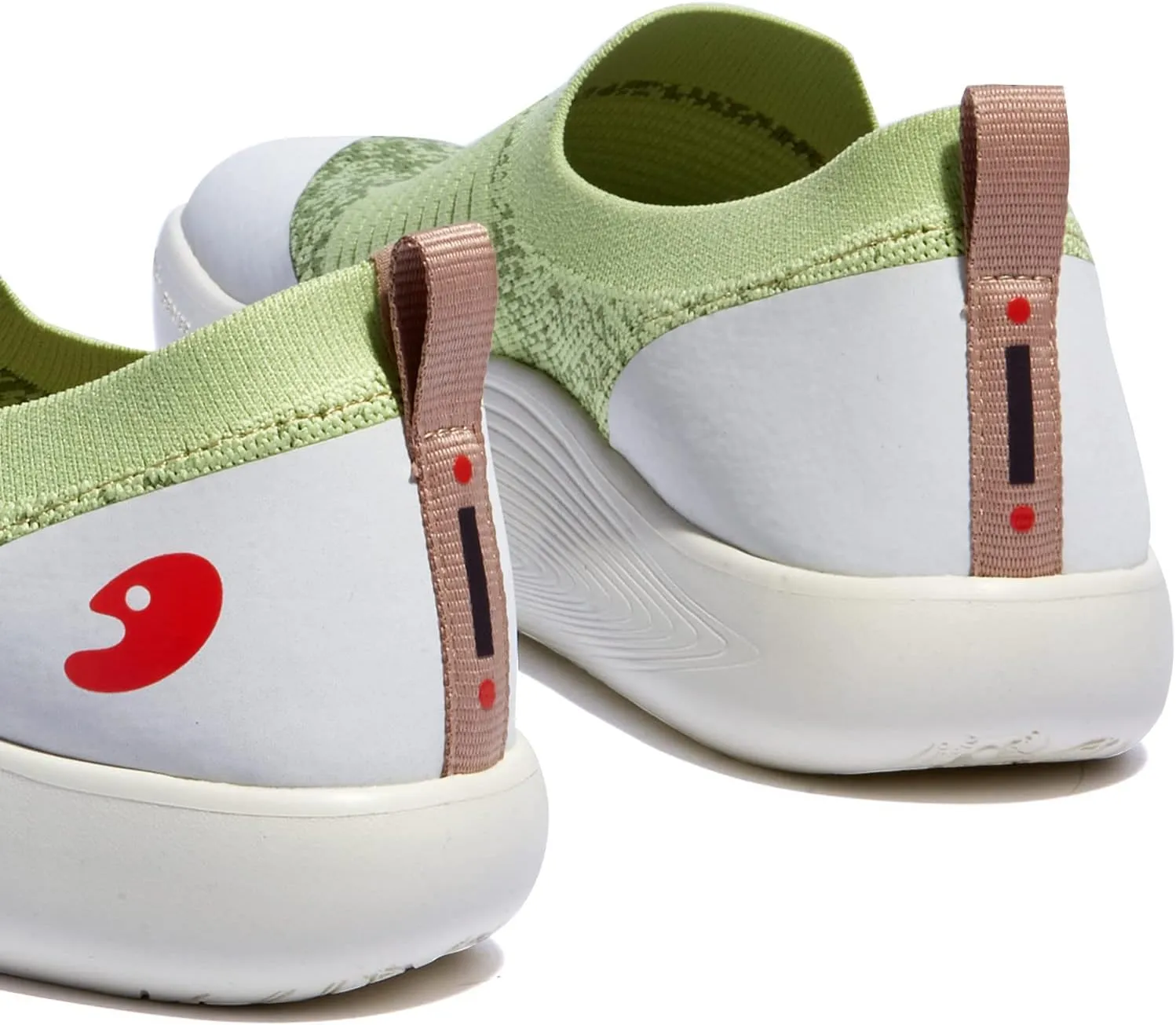 UIN Women's Slip On Walking Shoes Art Travel Lightweight Comfort Fashion Sneaker Mahon Series