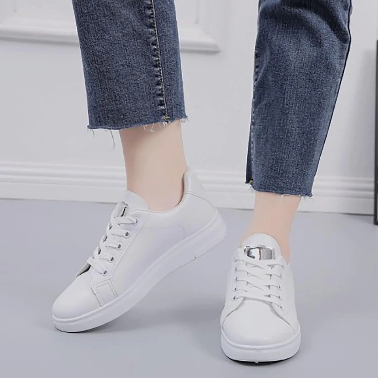 Woman Tennis Shoes White Lace Up Flat Fashion Athletic Shoes Casual Cute Lightweight Running Walking Sport Sneakers