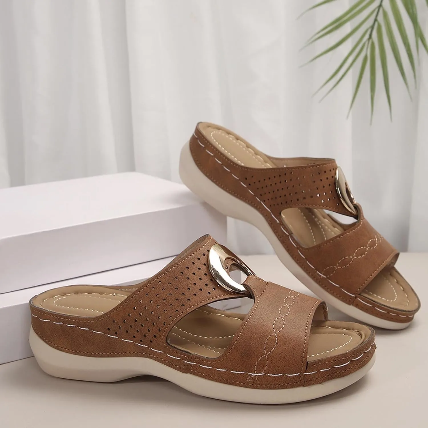 Women's Classic Leather Sandals Lightweight Flat Sandals Cute Hollow Out Flower One Stirrup Casual Walking Slippers, 4