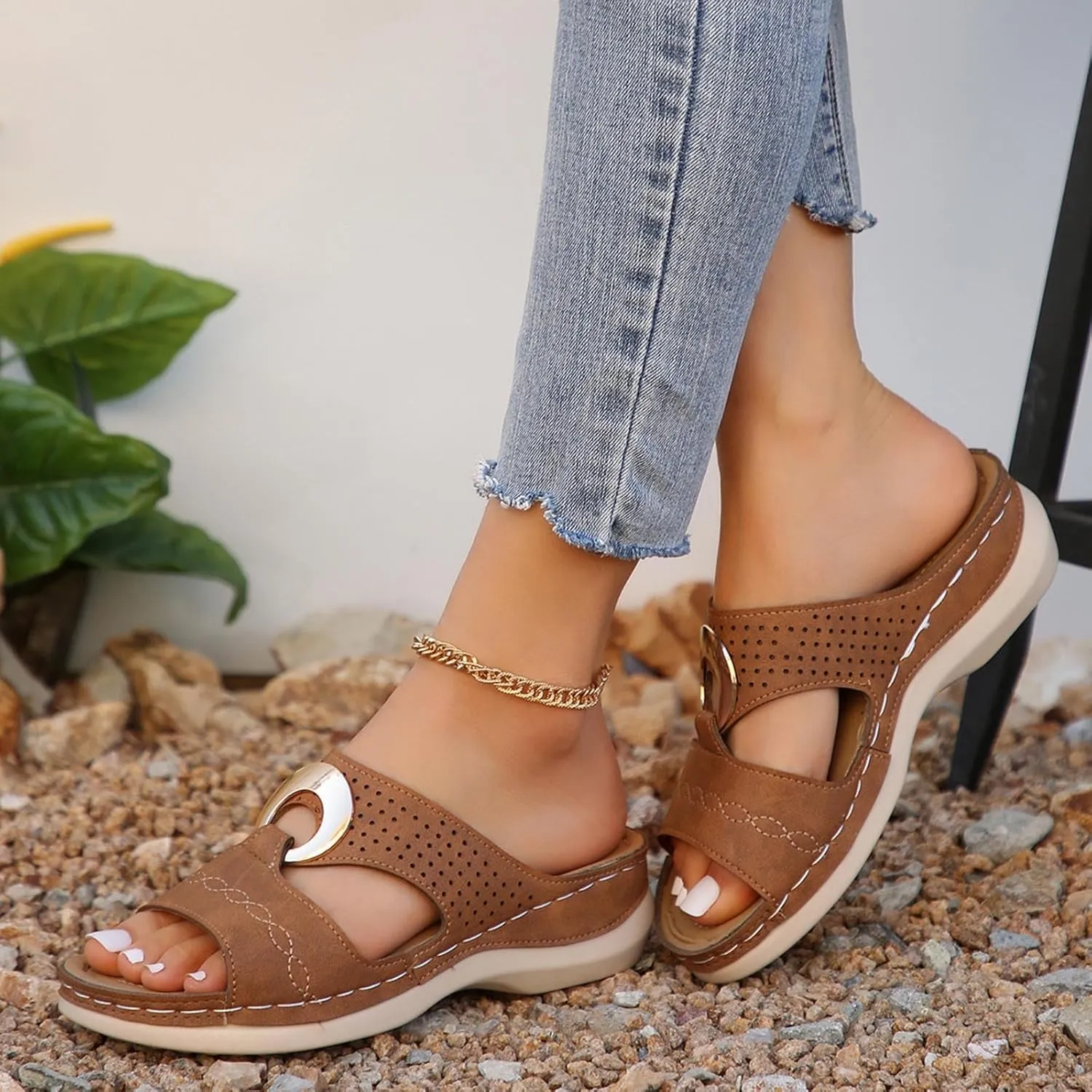 Women's Classic Leather Sandals Lightweight Flat Sandals Cute Hollow Out Flower One Stirrup Casual Walking Slippers, 4