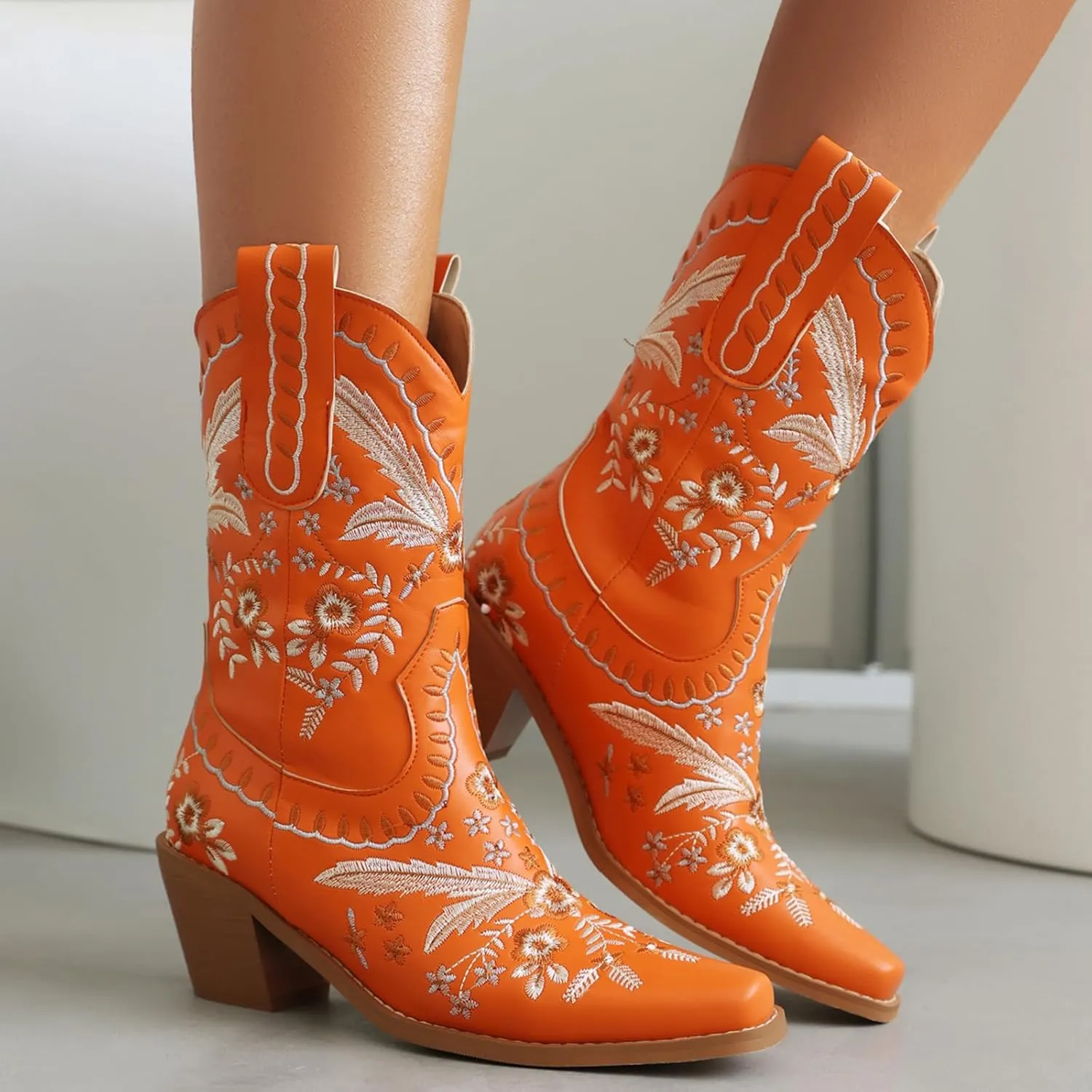 Womens Embroidered Cowgirl Boots Pull On Cowboy Boots for Women Floral Low Chunky Heel Western Boots