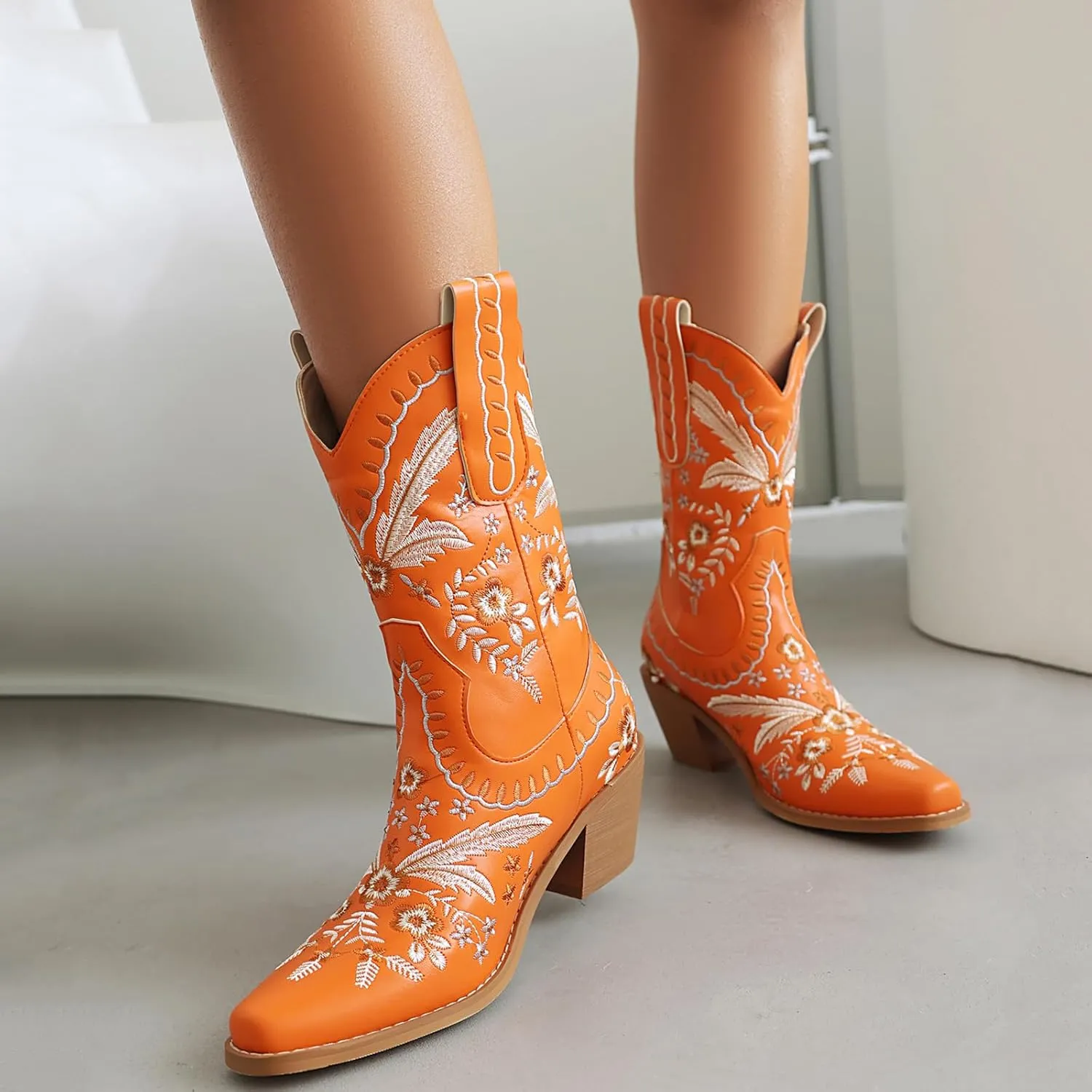 Womens Embroidered Cowgirl Boots Pull On Cowboy Boots for Women Floral Low Chunky Heel Western Boots