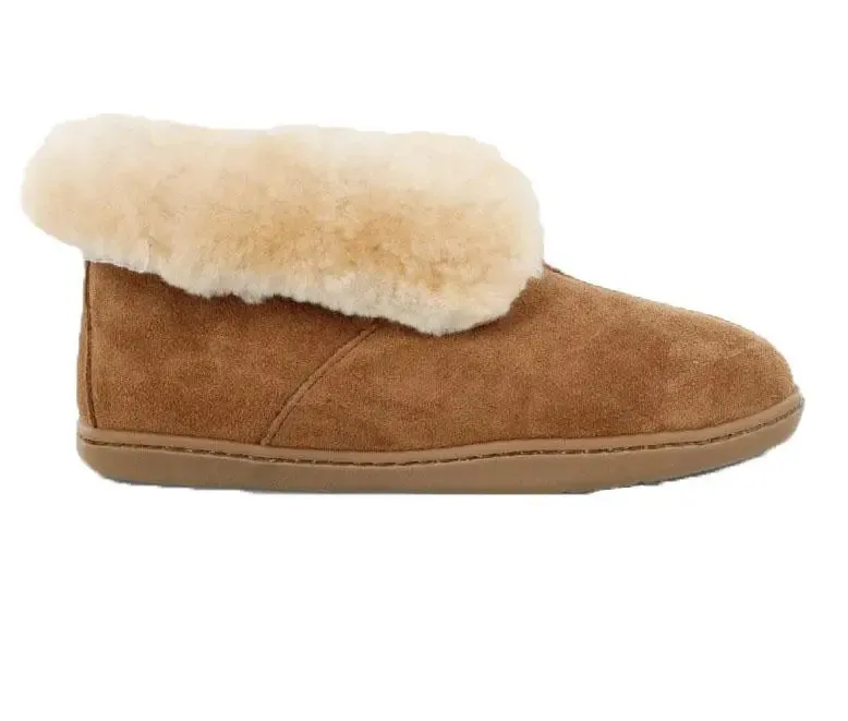 Women’s Minnetonka Sheepskin Ankle Boot – Cozy, Versatile & Luxe Comfort