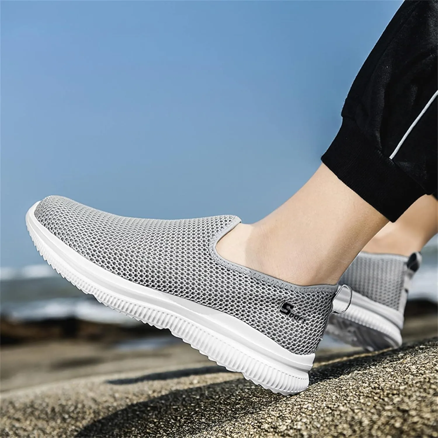 Women's Slip on Shoes Canvas Sneakers Loafers Non Slip Mens Casual Shoes Lether Women's Casual Shoes Fashion Sneakers Waterproof Tennis Shoe Trainers Shoe