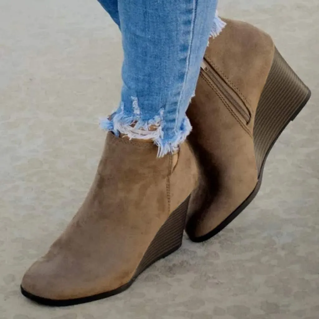 Women's Wedge Ankle Booties Comfortable Side Zipper Slip on Cutout Pointed Toe Chunky Heel Ankle Boots