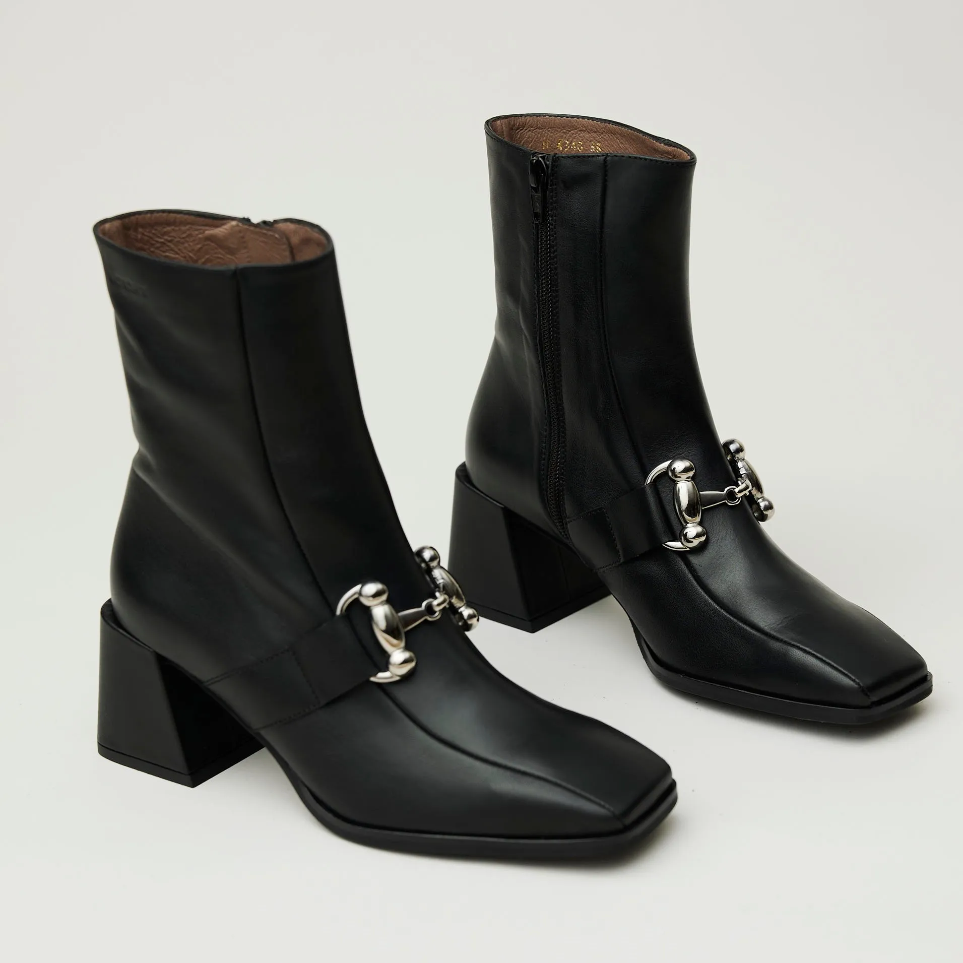 Wonders Black Leather Over Ankle Boots