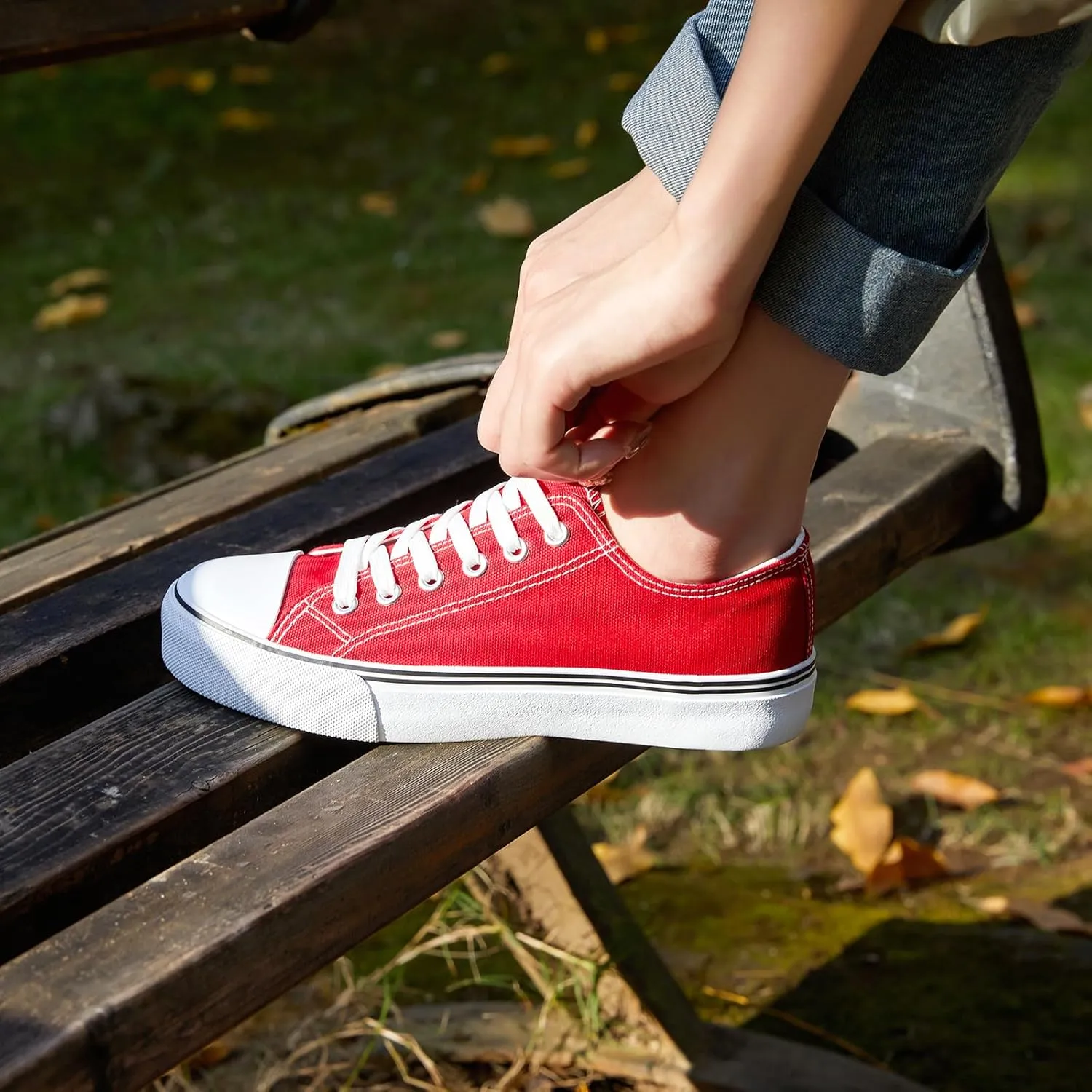 ZGR Womens Low Top Canvas Shoes,Lace up Canvas Sneakers,Casual White Tennis Walking Shoes